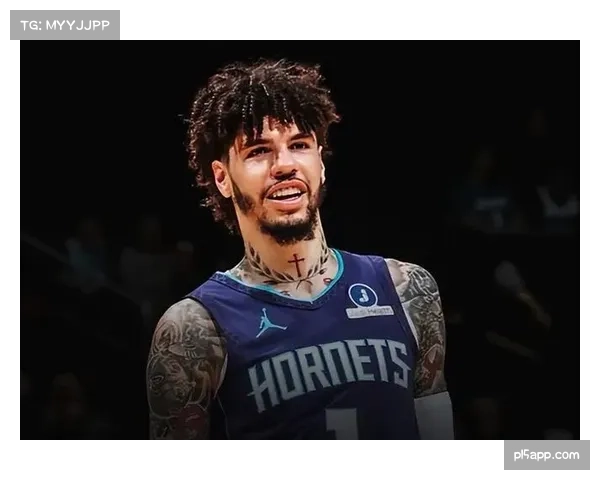 鲍尔三分15中10轰37分创生涯新高 黄蜂客场大胜奇才止颓势