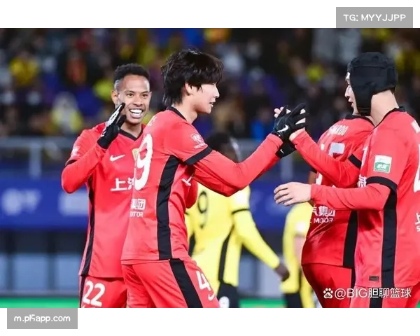 青春风暴席卷中超赛场,大批年轻球员获得登场机会 青春风暴席卷中超赛场,大批年轻球员获得登场机会